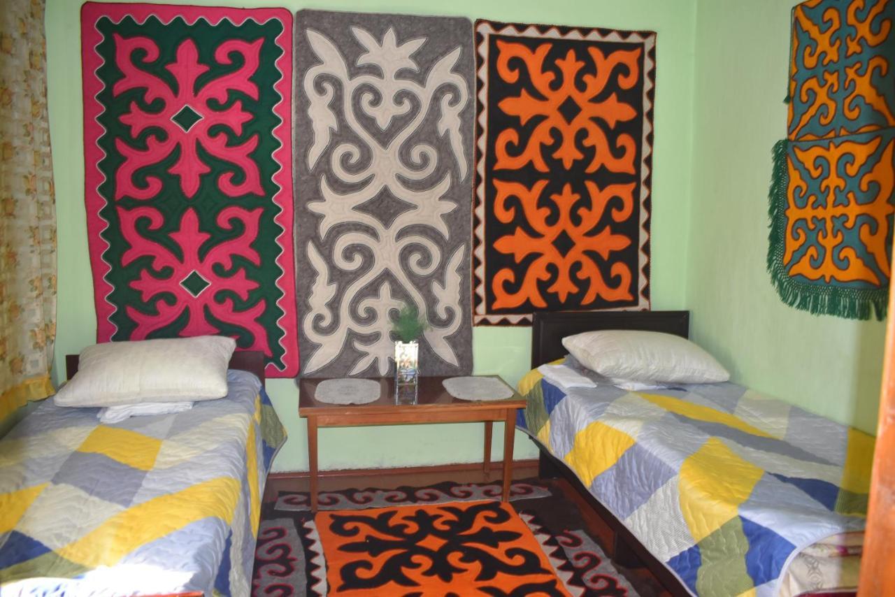 Guest House Oimo Balykchy Exterior foto